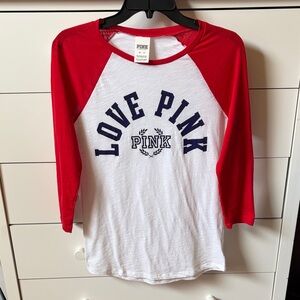 🥎 VICTORIAS SECRET PINK WOMENS SIZE XS RED & WHITE RAGLAN TEE